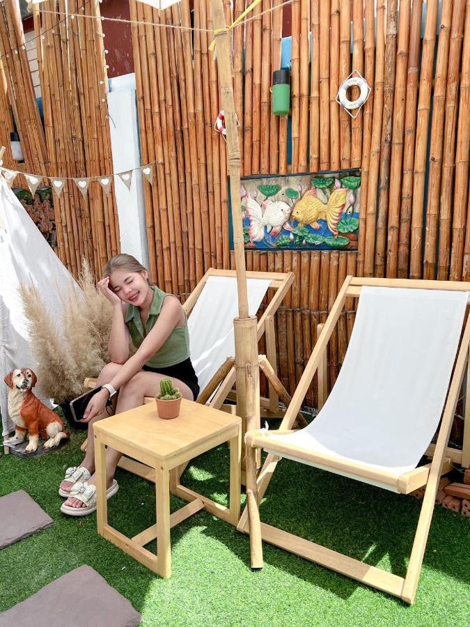 Bed and Breakfast Baan Tipsukon Ko Lan Zewnętrze zdjęcie