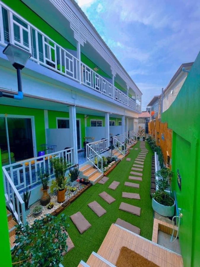 Bed and Breakfast Baan Tipsukon Ko Lan Zewnętrze zdjęcie
