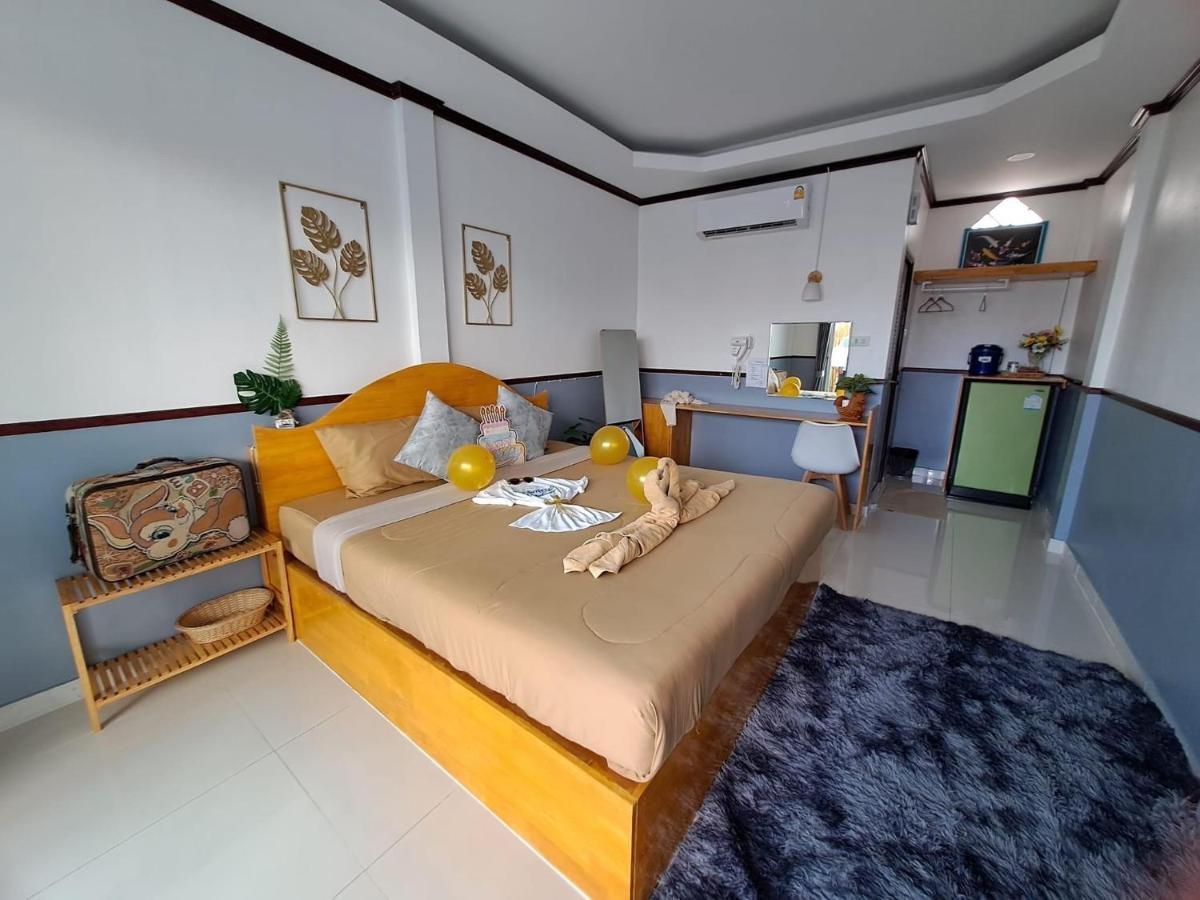 Bed and Breakfast Baan Tipsukon Ko Lan Zewnętrze zdjęcie